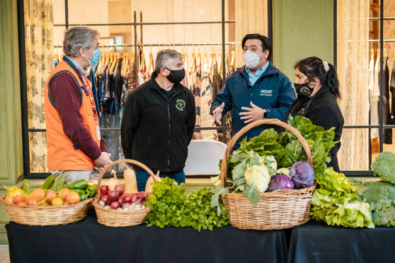 Regresa Mercado Campesino de INDAP al interior de Mallplaza Trébol de Talcahuano