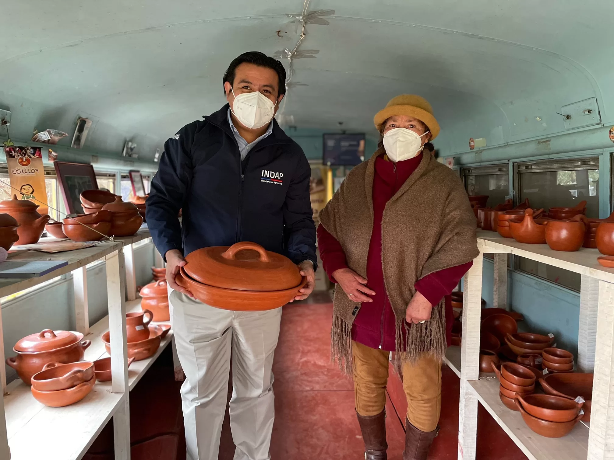 Artesanas de Quebrada de Las Ulloa reciben “Sello Manos Campesinas” de Indap