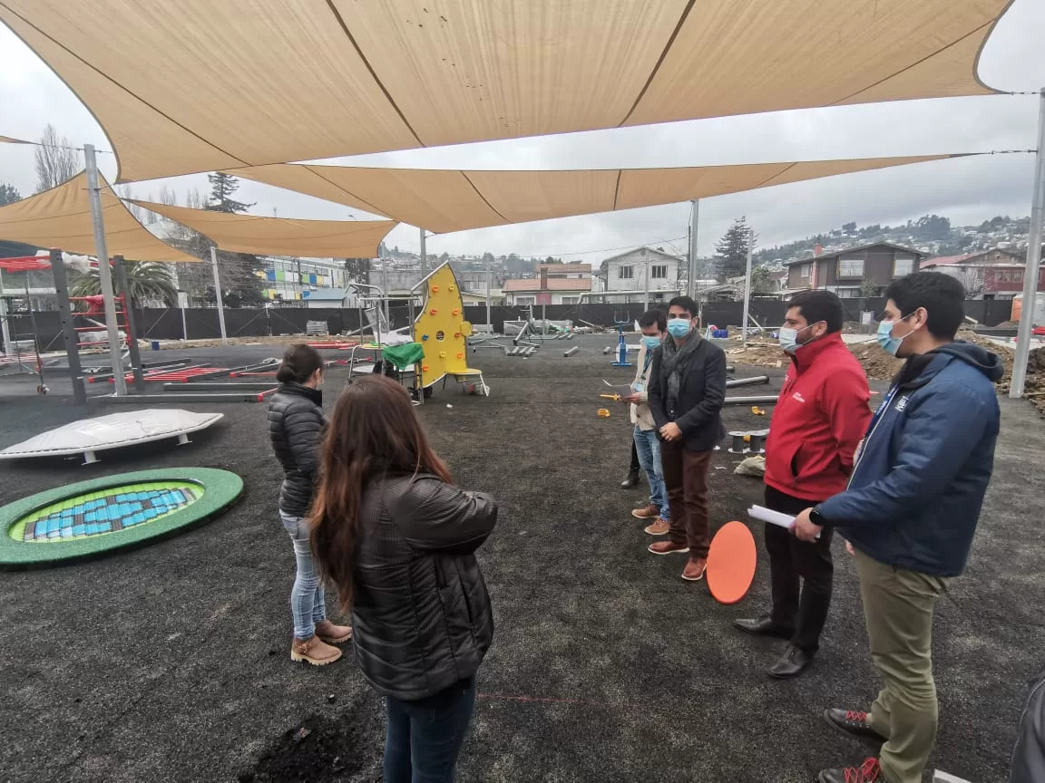 Avanza construcción de moderna plaza deportiva en Tomé