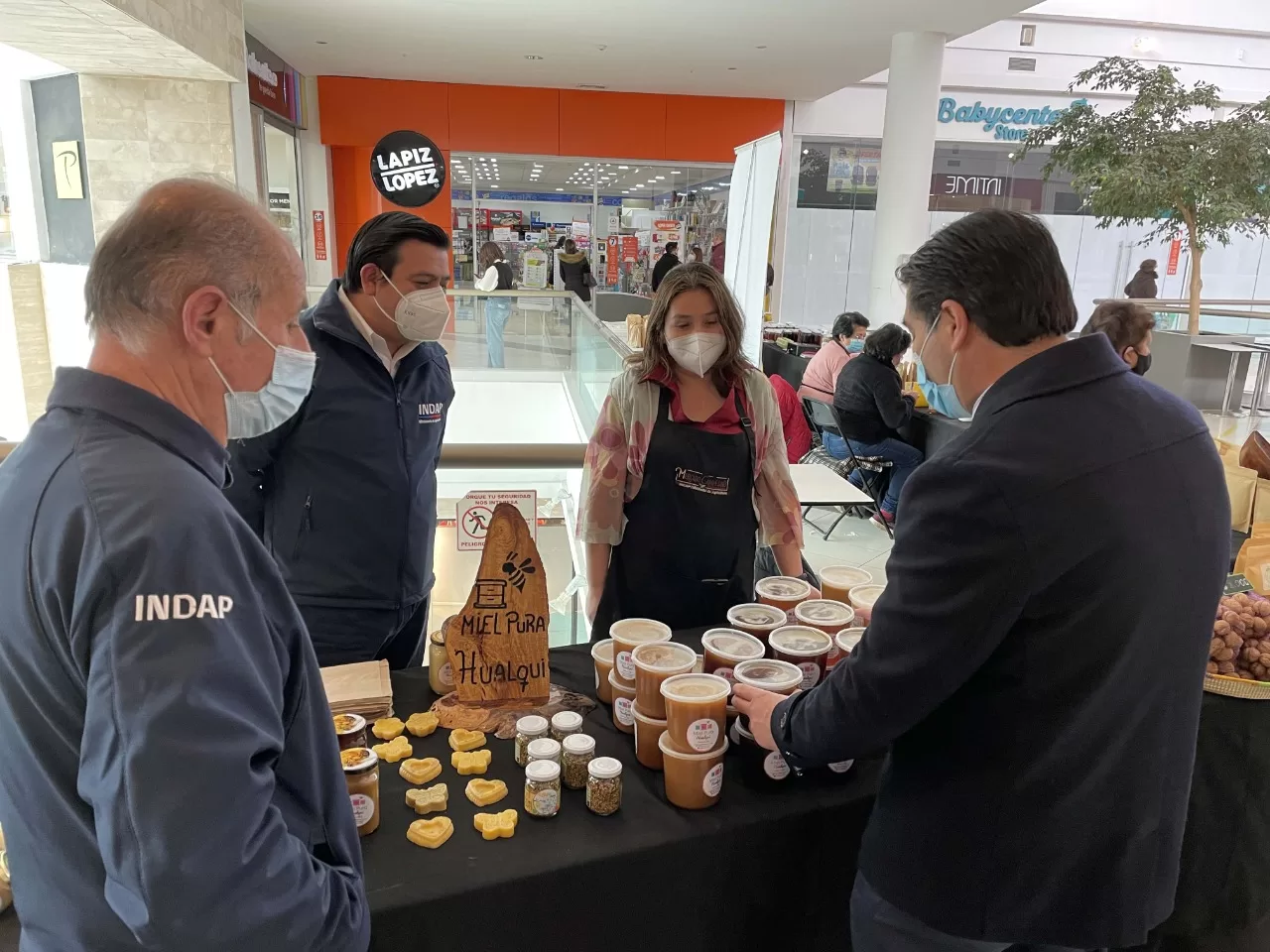 Usuarios de Indap Biobío reactivan su economía a través de ferias y Mercado Campesino en Mallplaza Trébol