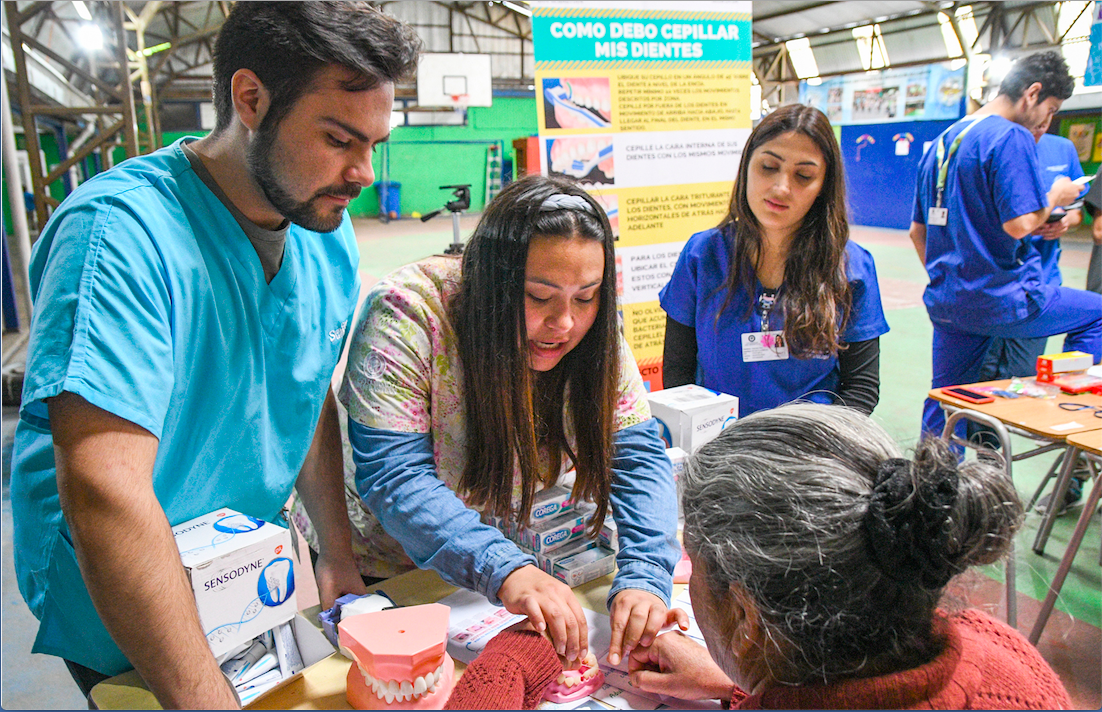 USS rescata las sonrisas de mujeres víctimas de violencia de género