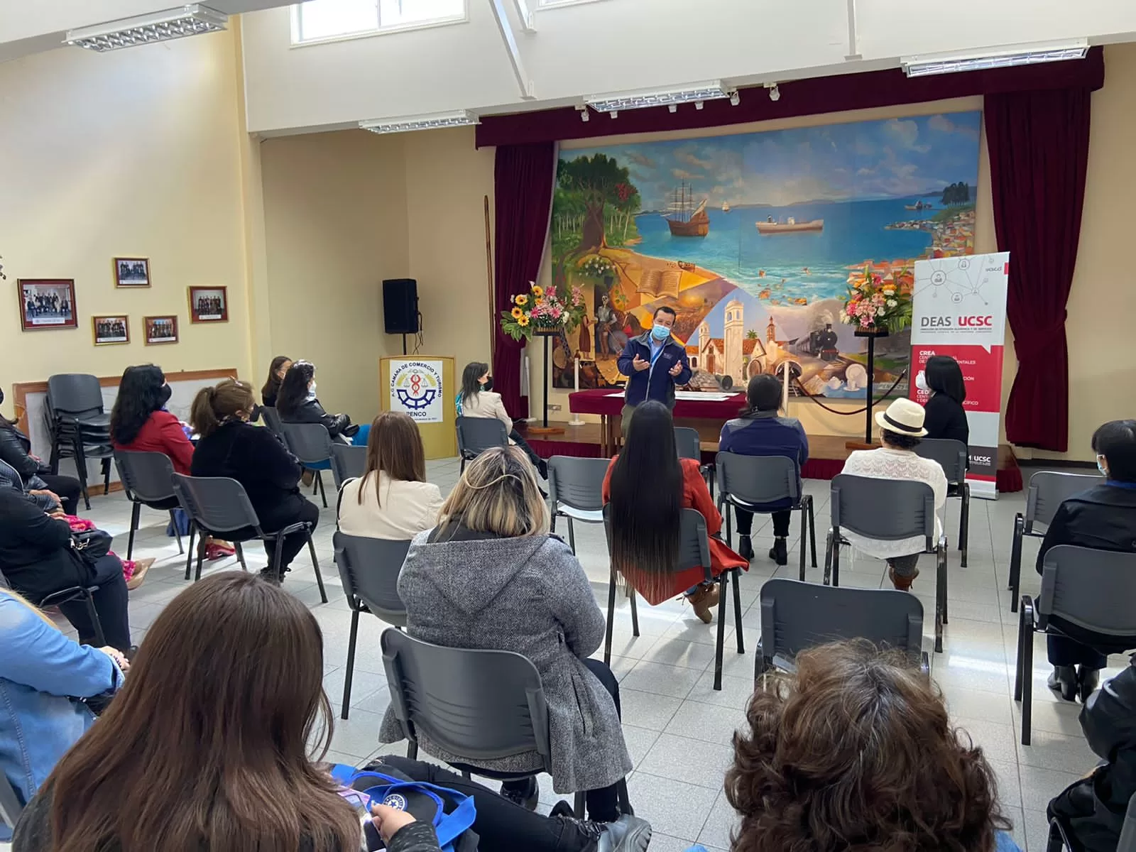 UCSC certifica a mujeres jefas de hogar de Penco en Cultivo y Alimentación Saludable