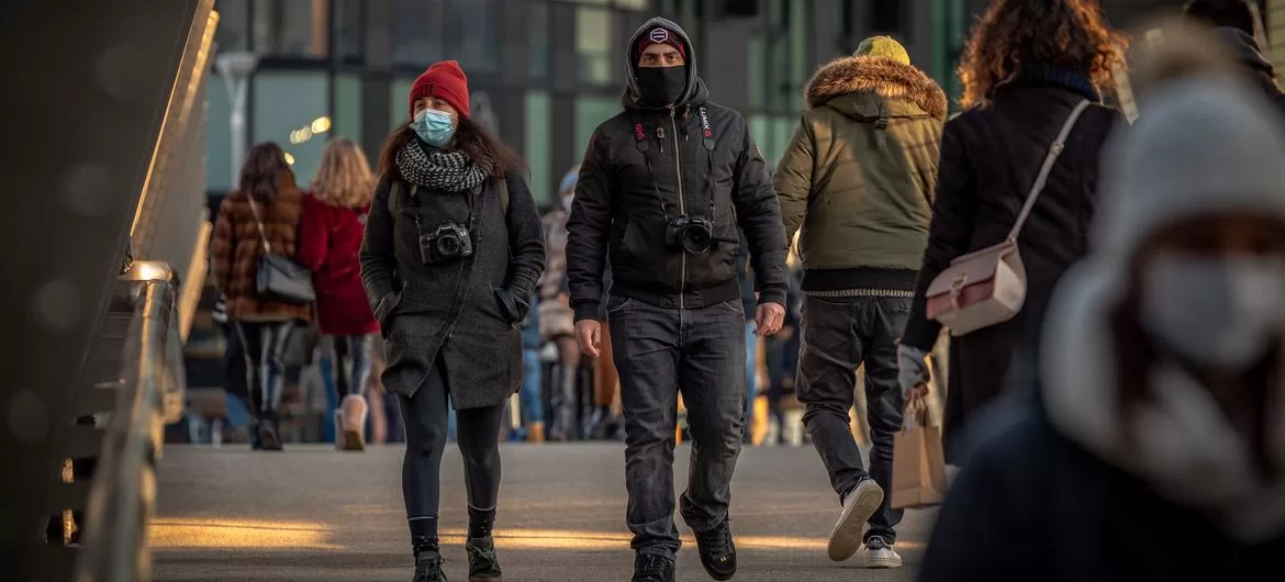 Cómo disfrutar las fiestas de fin de año protegiéndose del COVID-19