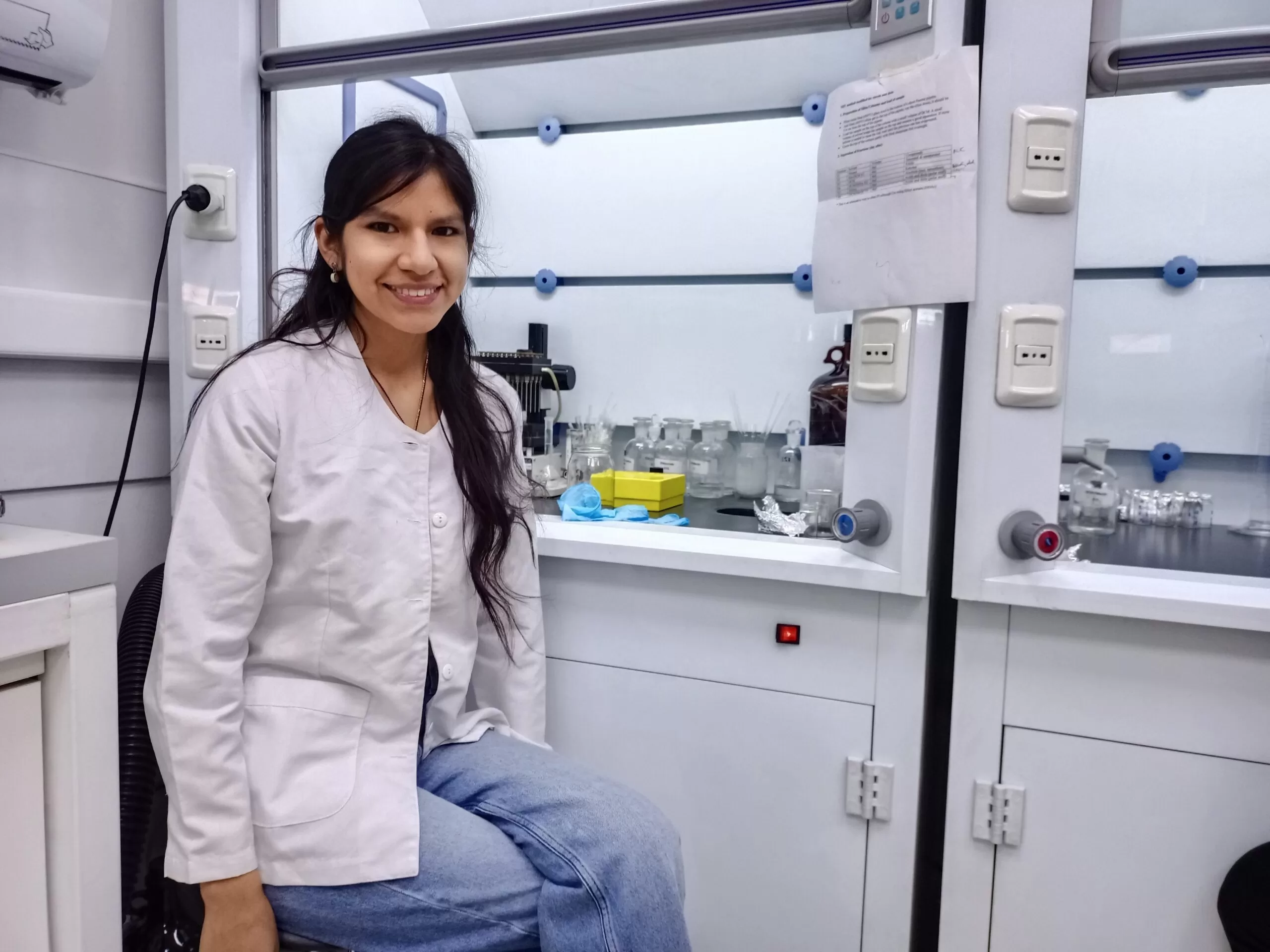 Bióloga Marina extranjera realiza pasantía en la Facultad de Ciencias UCSC