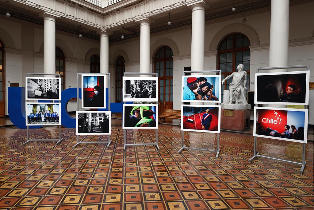 Lanzamiento del libro “Nuestras Voces: Mujeres de Poder” reúne al mundo diplomático en la Universidad de Chile