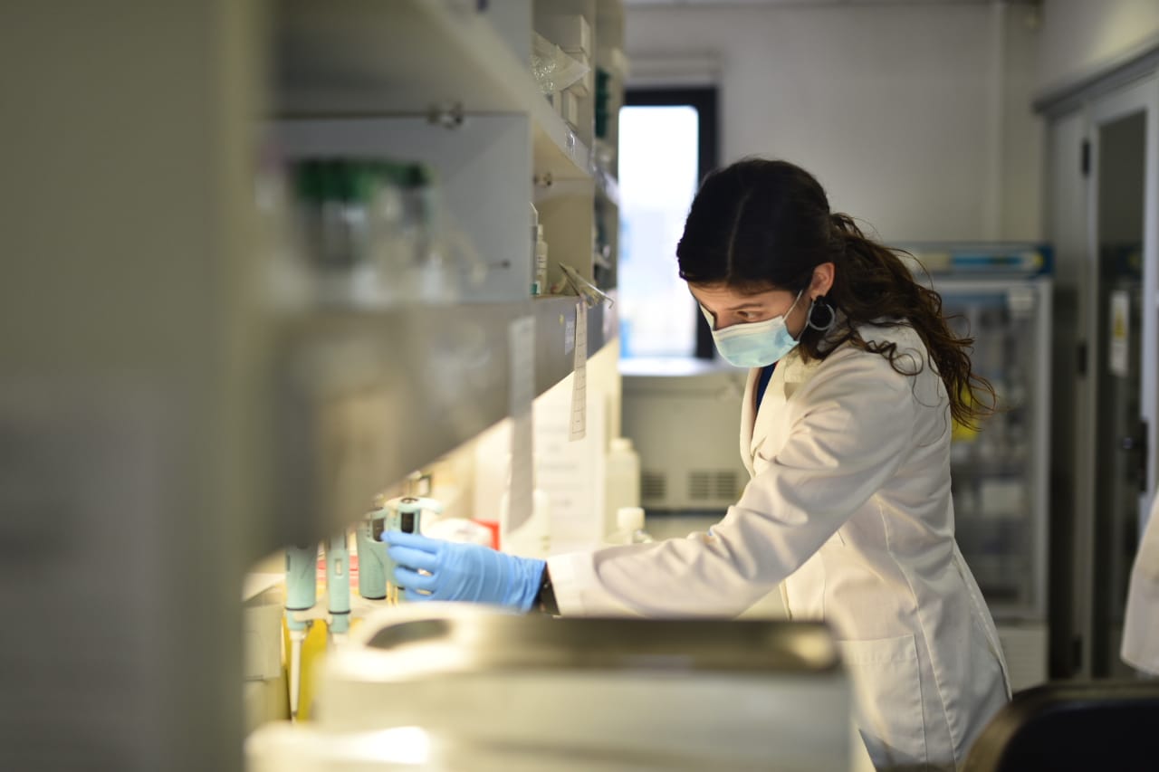 Encuesta 2022 de I+D del MinCiencia y el INE: Gasto total en I+D sube de 0,36 a 0,39% del PIB