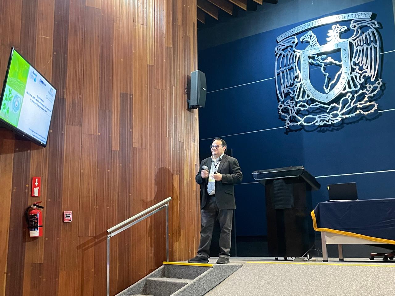 Académico USM expone en reunión de Sociedad de Resonancia Magnética Nuclear Mexicana