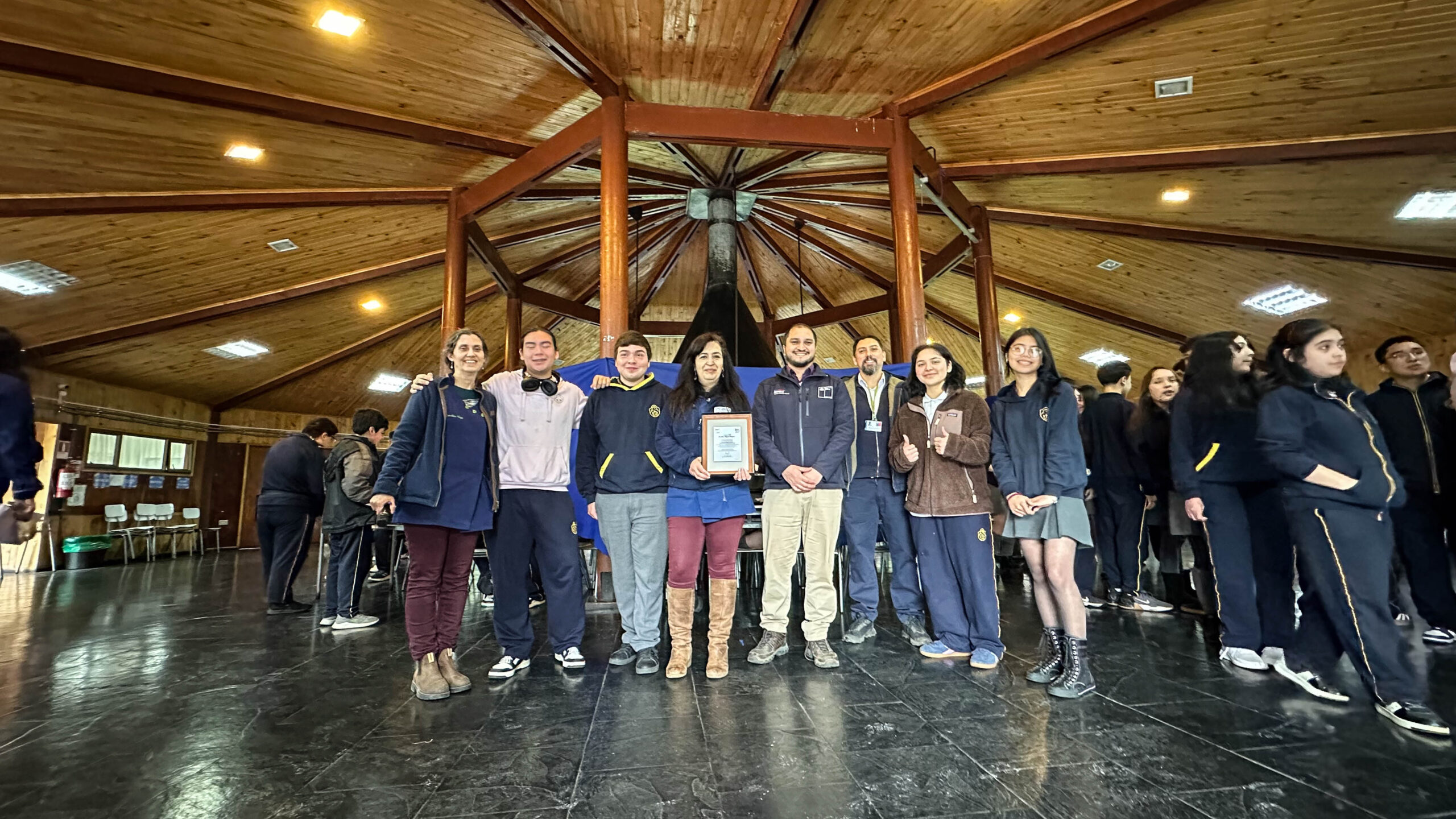 Colegio Santa Teresa de los Andes de Puerto Aysén recibe reconocimiento al mejor proyecto de Protección Ambiental