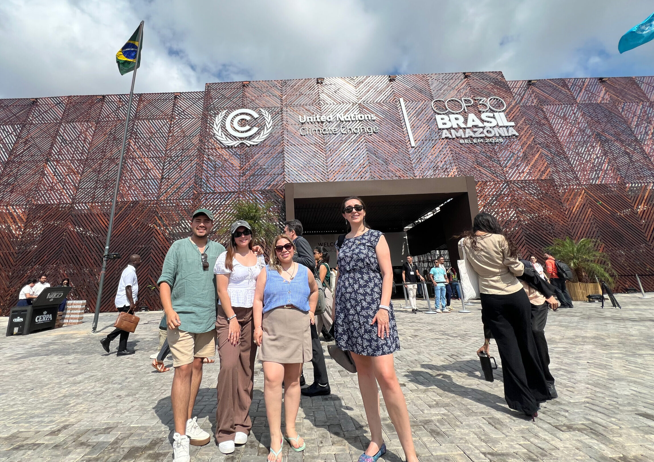 Investigadores chilenos en COP30 presentan proyecto para recuperar suelos degradados